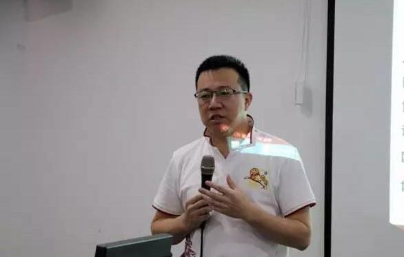 深圳新利体育小儿近视.jpg 深圳新利体育小儿近视.jpg