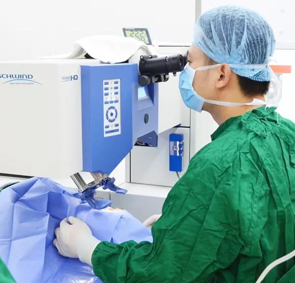 东莞新利体育飞秒激光手术.jpg 东莞新利体育飞秒激光手术.jpg