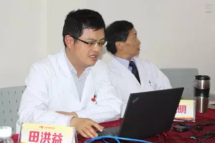 14日下午,成都新利体育·出名跨国药企诺华公司全国眼底病 病 研讨会在成都新利体育会议室顺利举办。成都新利体育院长陈晓明教授率领我院眼科多名专家、医生主导了此次研讨会3.png