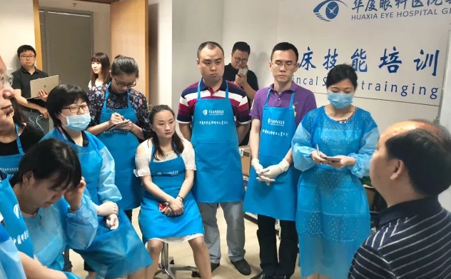 新利体育 四届白内障超声乳化手术技术规范化培训班圆满结班3.png