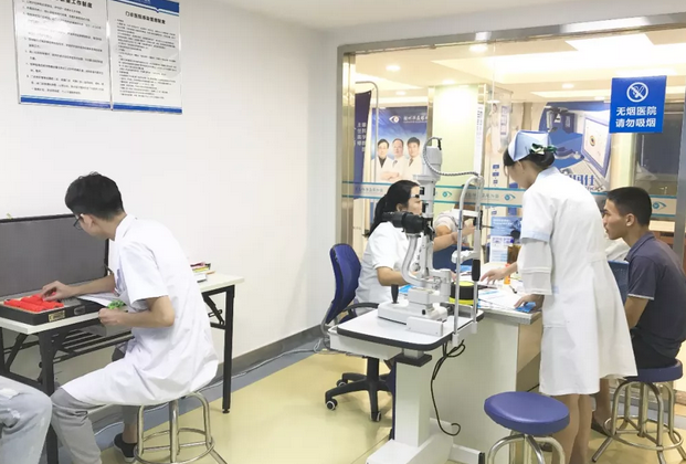 赣州新利体育近日迎来近视手术高峰期.png 赣州新利体育近日迎来近视手术高峰期.png