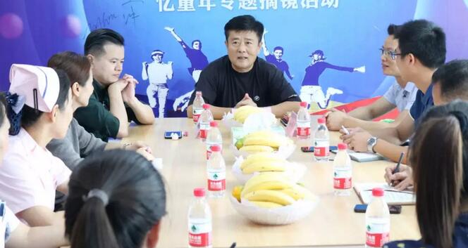 新利体育集团副总院长王骞教授莅临许昌新利体育指导工作!1.jpg 新利体育集团副总院长王骞教授莅临许昌新利体育指导工作!1.jpg