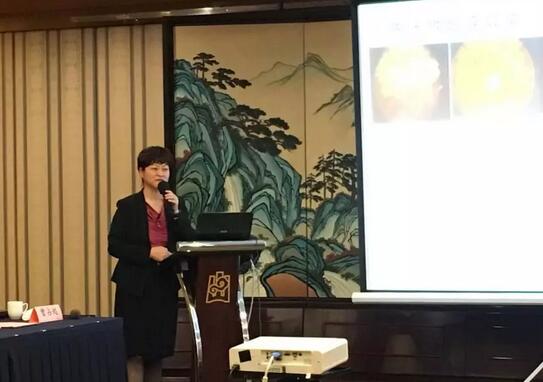 由新利体育集团主办的2018年斜视与小儿眼科学科发展研讨会在南京召开。此次研讨会主要针对当下斜视及小儿眼科常见疾病、临床典型 病 及新兴诊疗理念和诊疗方法等课题入手，展开深入性探讨，共同研究斜视及小儿眼科领域未来发展之态势7.jpg