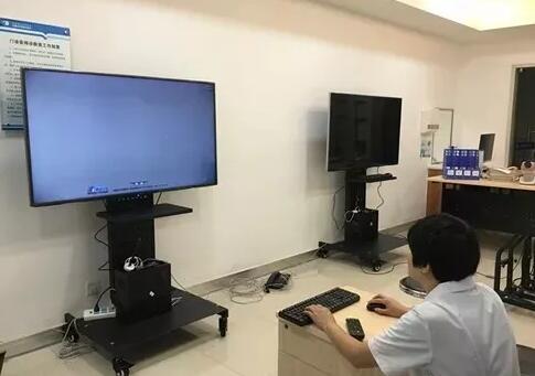 2018年即将结束,这一年,成都新利体育以规范的诊疗、高明的技艺、 的服务,赢得了广大患者朋友和社会各界的好评。在2018年,成都新利体育在发展的道路上有哪些大事记呢,让我们一起来回顾。12.jpg 2018年即将结束,这一年,成都新利体育以规范的诊疗、高明的技艺、 的服务,赢得了广大患者朋友和社会各界的好评。在2018年,成都新利体育在发展的道路上有哪些大事记呢,让我们一起来回顾。12.jpg