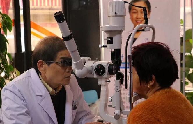 莆田眼科医院获授福建省红十字光明天使基金救助对象定点医治医院3.jpg 莆田眼科医院获授福建省红十字光明天使基金救助对象定点医治医院3.jpg