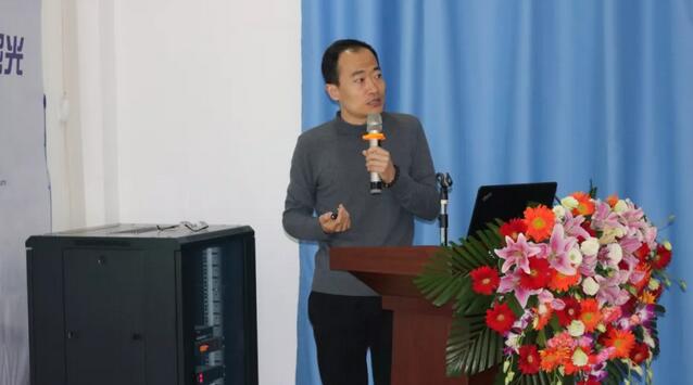 西安新利体育“小儿斜弱视与眼屈光高峰论坛”顺利闭幕7.jpg 西安新利体育“小儿斜弱视与眼屈光高峰论坛”顺利闭幕7.jpg