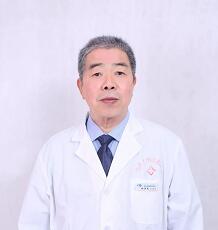 把 位患者当亲人——抚州光明眼科医院白内障专科刘济民教授3.jpg