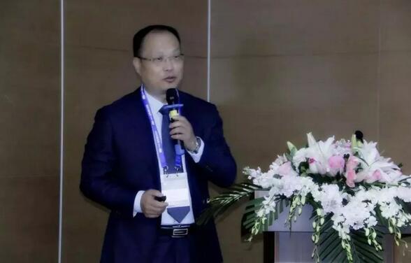 新利体育专家团受邀亮相第十九届环球眼科学学术会议暨第十九届环球视光学学术会议（COOC 2019）7.jpg