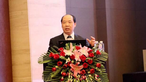 深圳新利体育举行2019深圳眼屈光手术新技术暨屈光性白内障临床实践学术会议11.jpg 深圳新利体育举行2019深圳眼屈光手术新技术暨屈光性白内障临床实践学术会议11.jpg