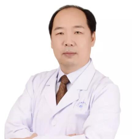 多次受邀于世界眼科大会、美国眼科年会、亚洲太平洋地区眼科年会等环球眼科会议进行现场手术表演——新利体育集团业务副总院长、上海和平眼科医院院长郭海科教授6.jpg 多次受邀于世界眼科大会、美国眼科年会、亚洲太平洋地区眼科年会等环球眼科会议进行现场手术表演——新利体育集团业务副总院长、上海和平眼科医院院长郭海科教授6.jpg