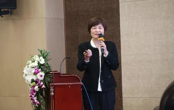 4月19日新利体育眼屈光学组会议暨青岛新利体育第四届高峰论坛圆满召开11.jpg 4月19日新利体育眼屈光学组会议暨青岛新利体育第四届高峰论坛圆满召开11.jpg