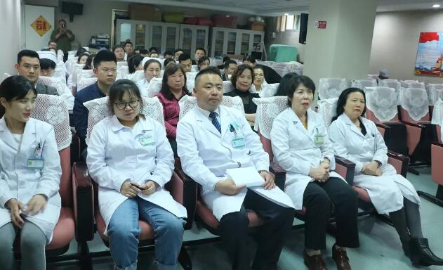 新利体育庄严宣誓加入北京市红十字会1.jpg 新利体育庄严宣誓加入北京市红十字会1.jpg