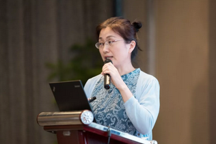 6月23日，由重庆新利体育举办的“第三届新利体育论坛”在重庆翰文大酒店落幕， 该会议邀请10多位国内出名眼科专家进行学术演讲，并与现场近120名来自地县和其它地区的眼科同道们齐聚一堂，共同探讨当前眼科学领域的 学术研究成果、临床诊疗新技术以及未来的发展趋势等9.png