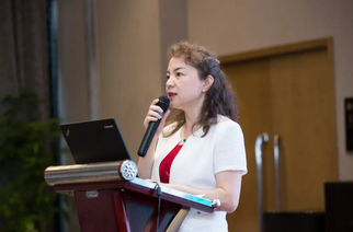 6月23日，由重庆新利体育举办的“第三届新利体育论坛”在重庆翰文大酒店落幕， 该会议邀请10多位国内出名眼科专家进行学术演讲，并与现场近120名来自地县和其它地区的眼科同道们齐聚一堂，共同探讨当前眼科学领域的 学术研究成果、临床诊疗新技术以及未来的发展趋势等10.png