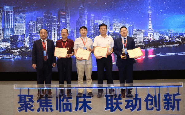 中国非公协会眼科专委会2019学术年会在沪举行 新利体育专家团队大放异彩7.png