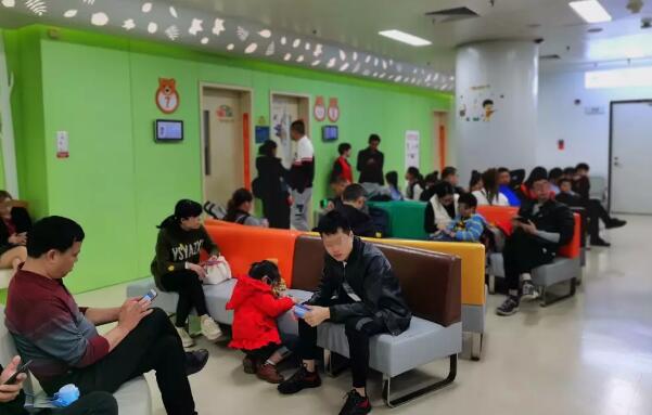 厦门眼科中心专家提醒,切莫错过寒假调整孩子视力的黄金期1.jpg 厦门眼科中心专家提醒,切莫错过寒假调整孩子视力的黄金期1.jpg