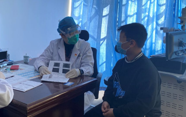 不一样的一线,一样的坚守——新利体育集团本部厦门眼科中心守护爱与光明3.png 不一样的一线,一样的坚守——新利体育集团本部厦门眼科中心守护爱与光明3.png