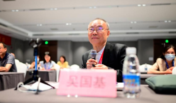 勇立潮头，引领发展 新利体育2021年眼底病学科发展研讨会在福州隆重召开6.png