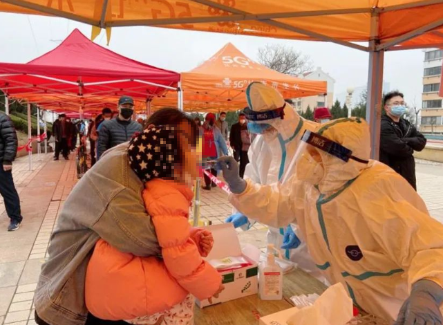 医者担当!新利体育今年来已支援核酸采样超100万人次13.png 医者担当!新利体育今年来已支援核酸采样超100万人次13.png