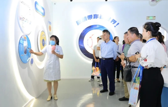 “智慧”科普盛宴 厦门眼科中心眼健康科普馆正式开馆3.png
