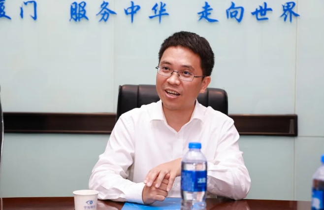 点滴爱心,点亮光明!中国华侨公益基金会领导莅临新利体育调研指导5.png 点滴爱心,点亮光明!中国华侨公益基金会领导莅临新利体育调研指导5.png