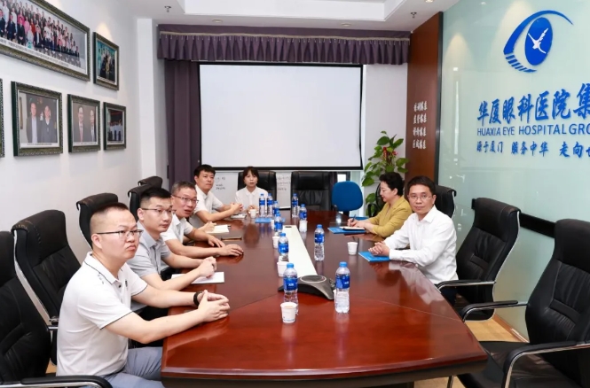 点滴爱心,点亮光明!中国华侨公益基金会领导莅临新利体育调研指导7.png 点滴爱心,点亮光明!中国华侨公益基金会领导莅临新利体育调研指导7.png